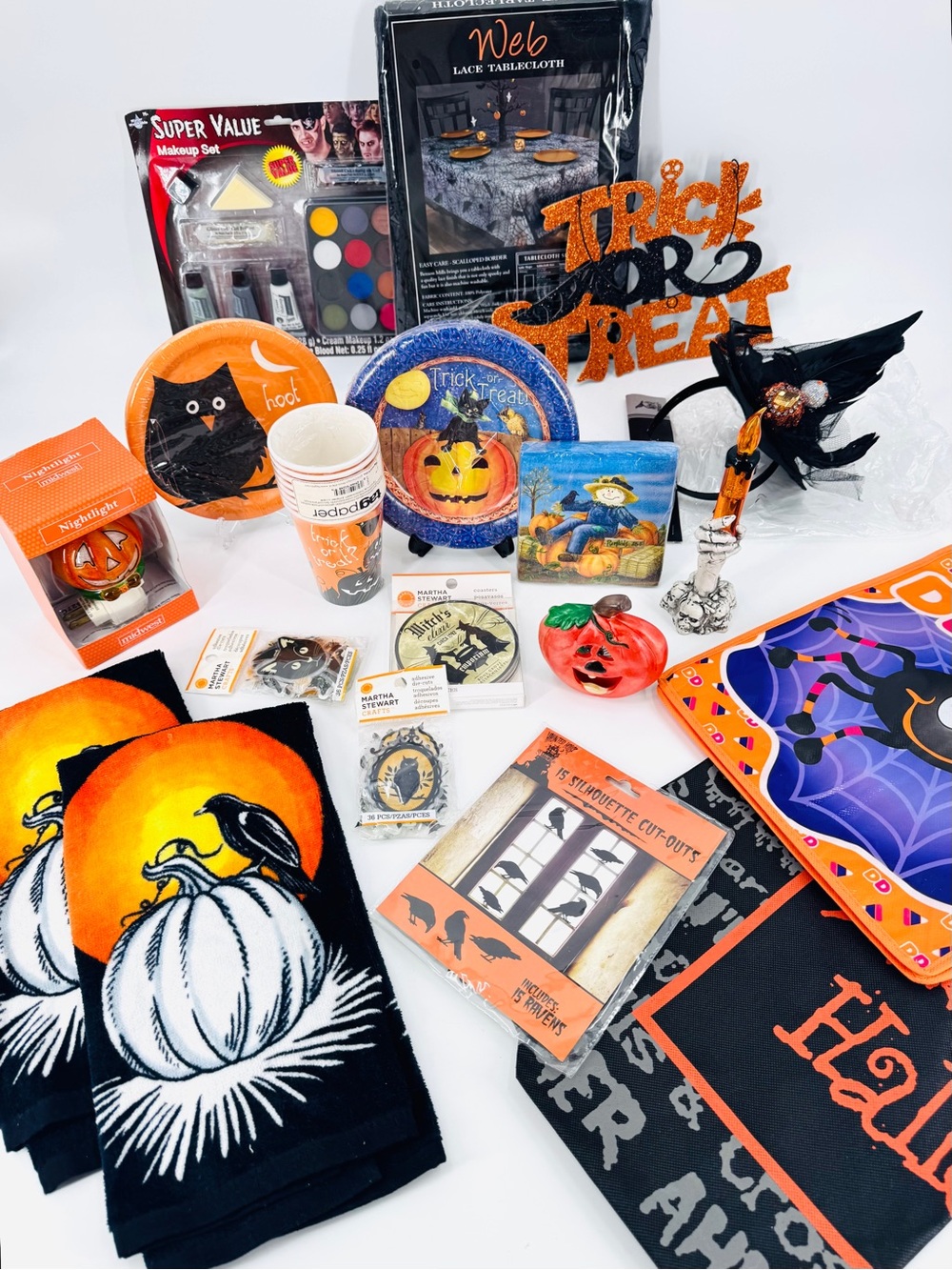NWT 5 lbs/20 Pc. Lot Halloween Party Decor
